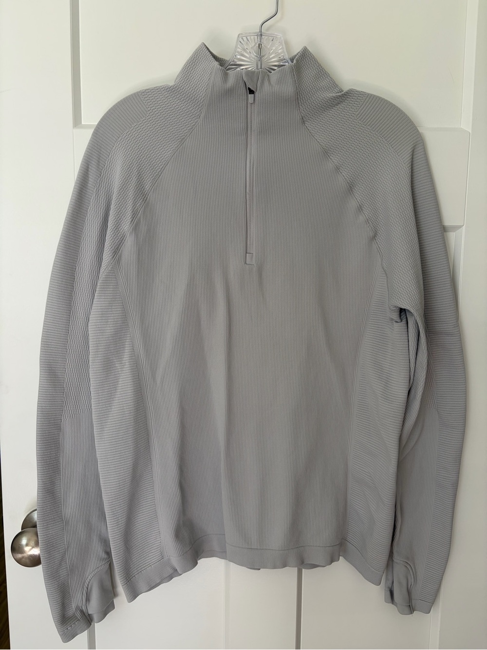 Athleta Flurry 1/4 Zip Women XL Grey Seamless Thumbhole Performance Pullover